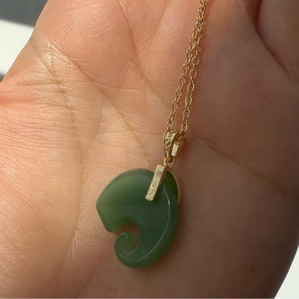 Natural Necklace Green Jade Elephant Pendant | 18K Gold Plated Chain Necklace - Picture 7 of 12